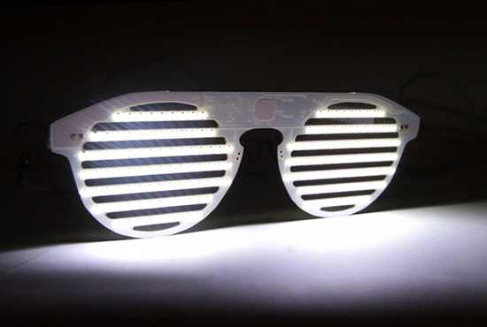 Bright Eyes LED Glasses &#8211; DIY Technology Can Save Us