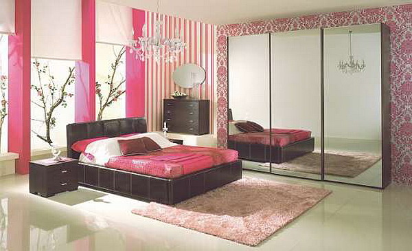 4 Bedroom Decorating Ideas to Make Small Bedroom Look Spacious on Interior Design News_2