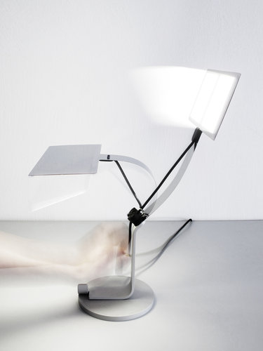 Philips Plans to Launch Its First Commercial OLED Desk Lamp