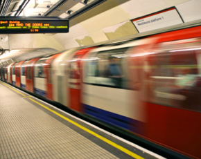 Virgin Media Signs Tube Wi-Fi Deal with Ee and Vodafone
