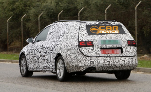 2014 Volkswagen Golf Wagon: First Look at Larger Mk7 Load-Lugger_3