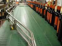Winemaker Uncorks Cost Savings with Dry Running Conveyor
