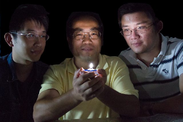 University of Georgia Scientists Create Ultimate White LED