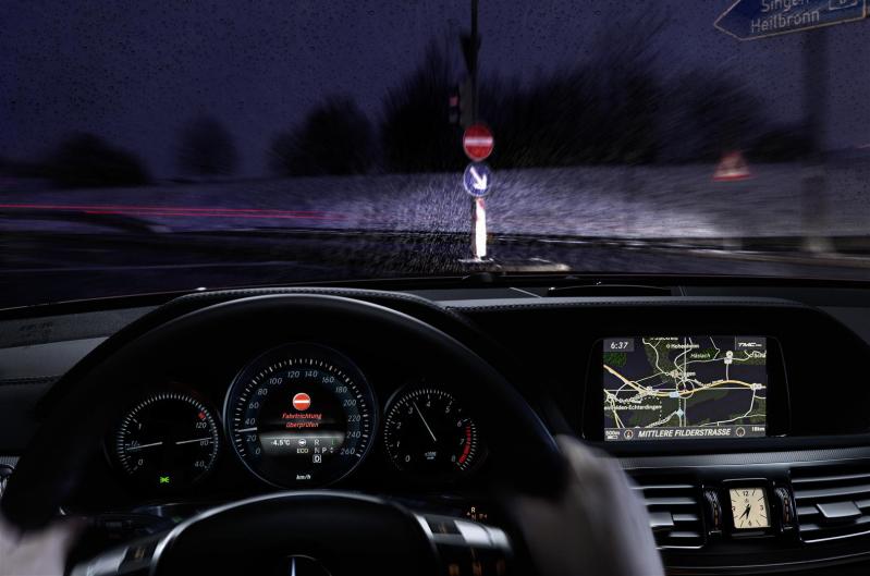 Mercedes-Benz Introduces New Warning System to Prevent Wrong-Way Driving