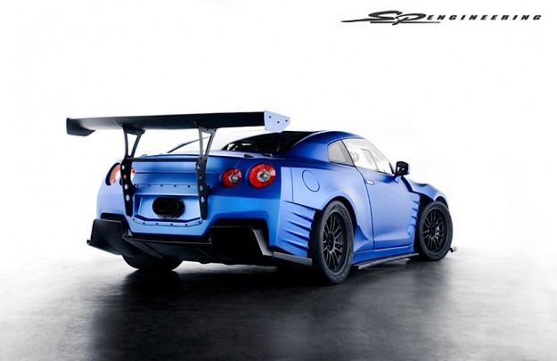 Nissan GT-R Prepares for Fast and The Furious Role_1