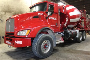 Kenworth Unveils New Engine, Five Mixer Trucks_1