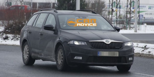 Skoda Octavia Wagon: Base, RS Models Spied