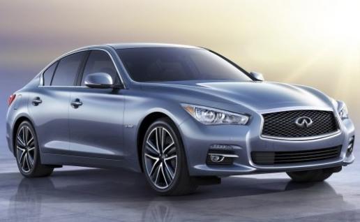 Infiniti Q50 Headed to Geneva with Four-Cylinder Daimler Engines
