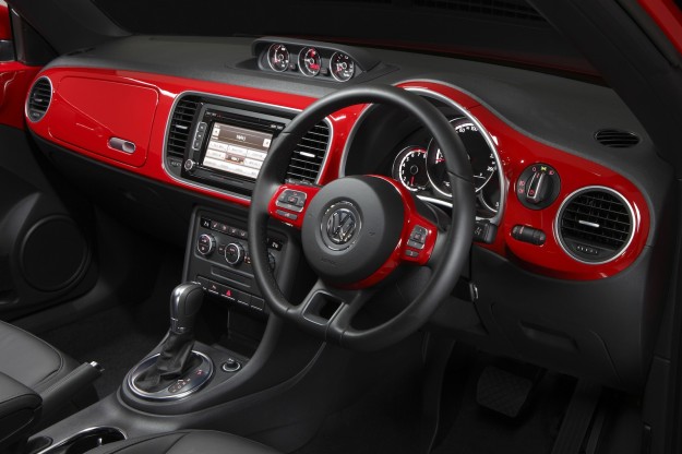2013 Volkswagen Beetle: Pricing and Specifications_3