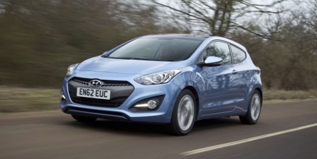 Hyundai to Launch Budget-Priced i30 Coupe