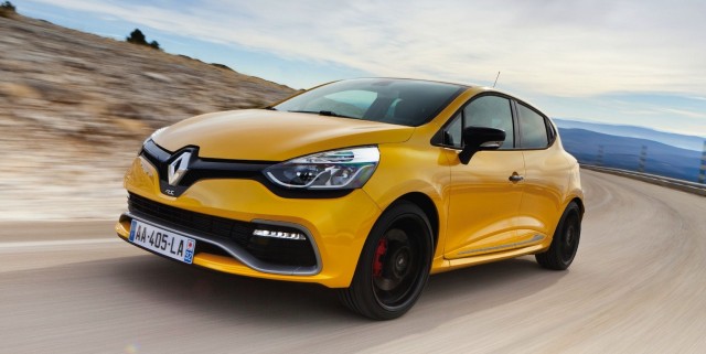 Renault Clio RS200 Turbo: Details of France's Quicker, Lighter Hot-Hatch
