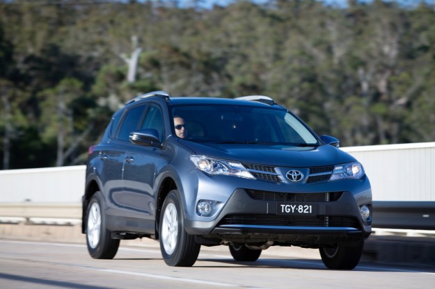 2013 Toyota RAV4 Pricing, Details & Specifications_2