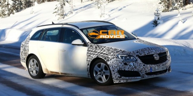 Opel Insignia Wagon Facelift Spied