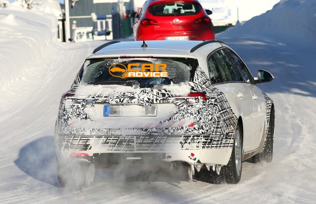 Opel Insignia Wagon Facelift Spied_2