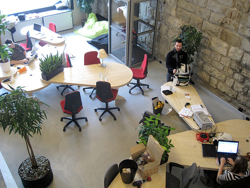 5 Tips for Setting up a Cheap Office Space