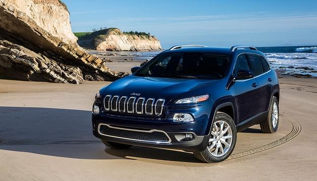 Chrysler Unveils Redesigned 2014 Jeep Cherokee SUV_1