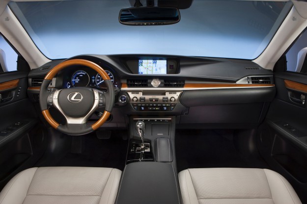 Lexus ES: Australian Return Confirmed for Mid-Size Luxury Sedan_2