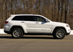 2014 Jeep Grand Cherokee Diesel Brings Efficiency and Rumble