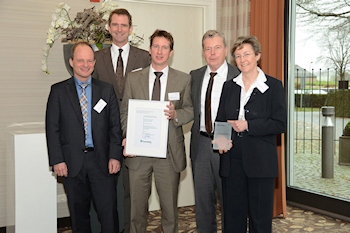 Fraunhofer Awards Oerlikon Leybold Vacuum for Excellent Technology Management