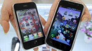 Apple, Samsung Set for Partial Retrial as $1bn Award Is Lowered by Judge