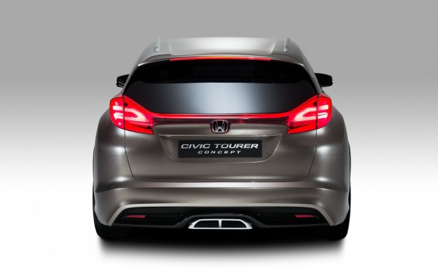 Honda Civic Tourer Concept Revealed_3