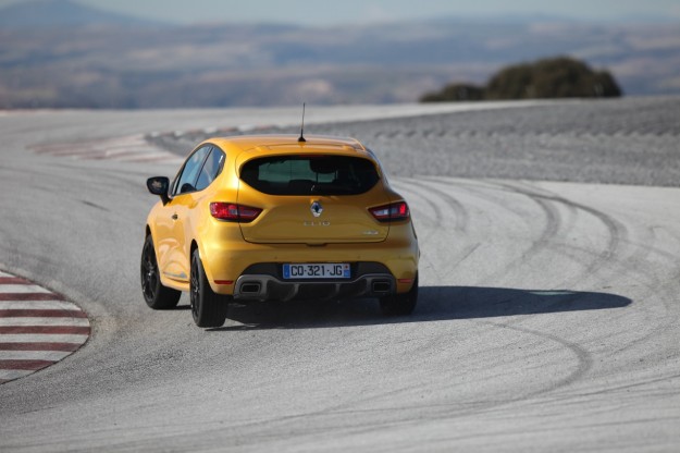 2013 Renault Clio RS Review_11