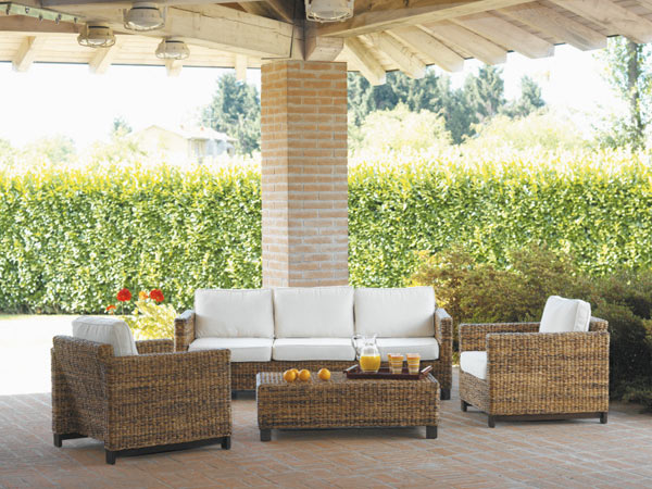 Outdoor Living Room. What's New Under The Sun_1