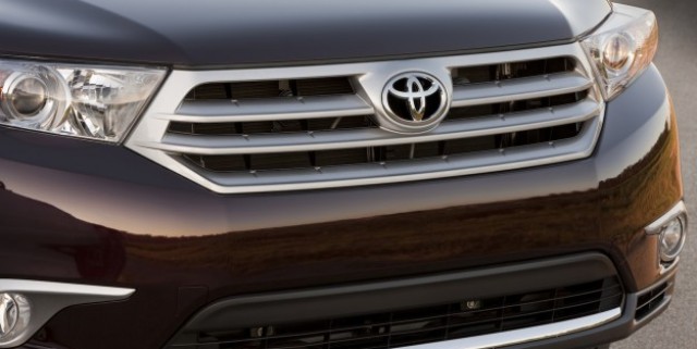 Toyota Kluger: Next-Gen SUV to Debut in New York