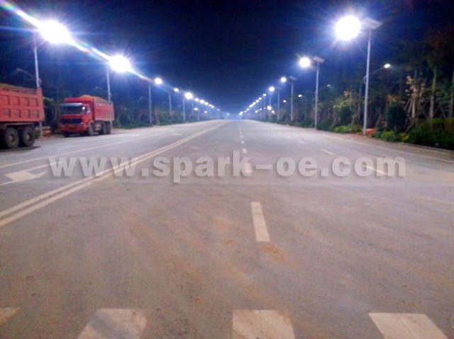 Spark Solar Led Street Lights Add Brilliance to The “Pearl of Xijiang”_1