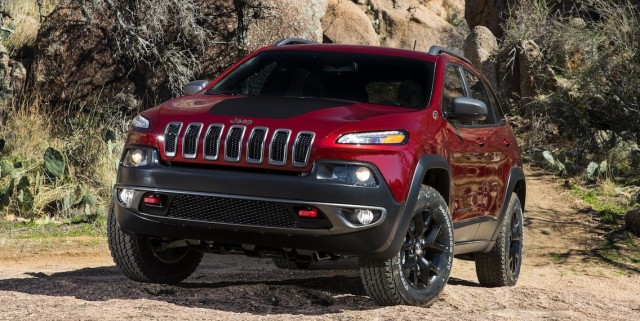 Jeep Cherokee: Front-Wheel Drive, Nine-Speed Auto for Mid-Sized SUV