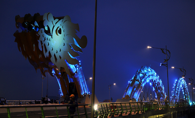 Vietnam's Fire Breathing Dragon Bridge_3