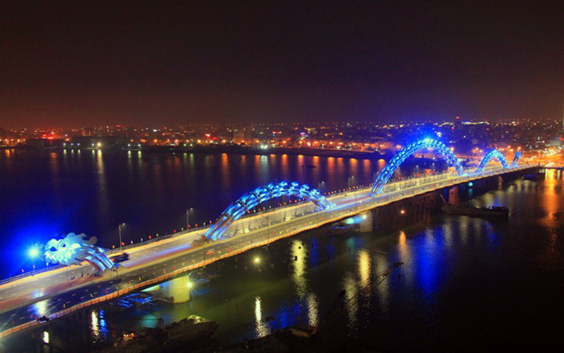 Vietnam's Fire Breathing Dragon Bridge_5