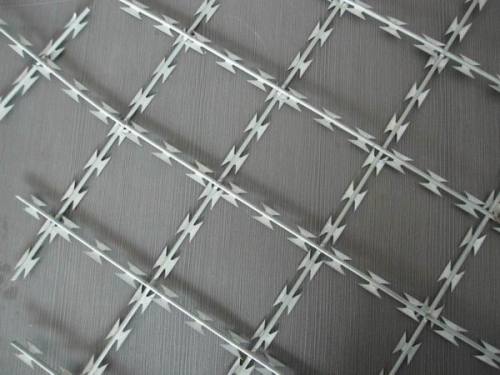 How to Attach Wire Mesh