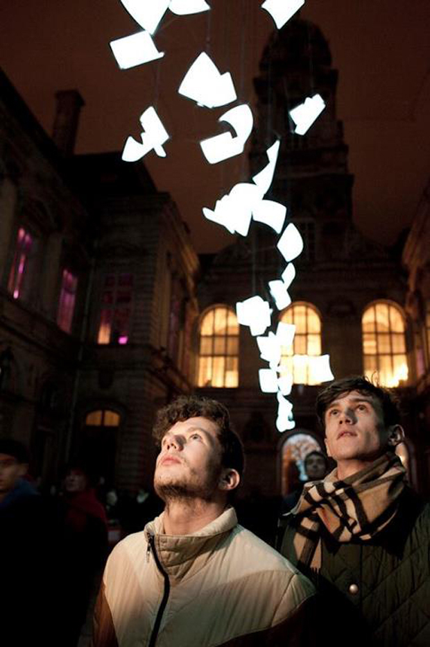 The Bourrasque Light Installation – A Swarm of Light Papers_2