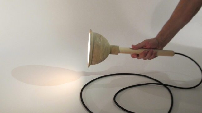 Design School: Johanna Paulsson's Lamp " Experimenting with Materials"_1