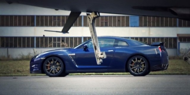 Nissan Gt-R Takes on Fighter Jet and Wins