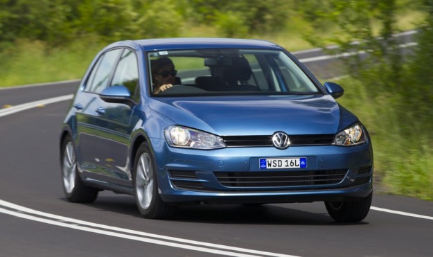 2013 Volkswagen Golf: Pricing and Specifications_3