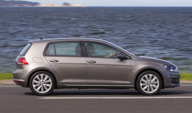 2013 Volkswagen Golf: Pricing and Specifications_6