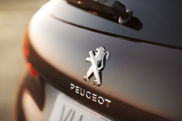 Peugeot 2008 Coming in October with Low-$20k Starting Price_5