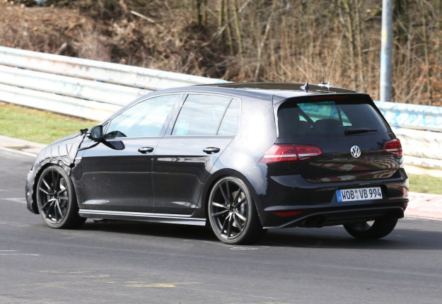 Volkswagen Golf R Inches Towards 300HP Power Output_2