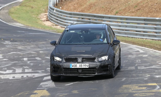 Volkswagen Golf R Inches Towards 300HP Power Output_3