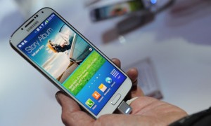Samsung Galaxy S4 Lands in UAE