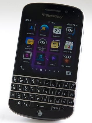 A First Look at The Blackberry Q10 Keyboard Smartphone