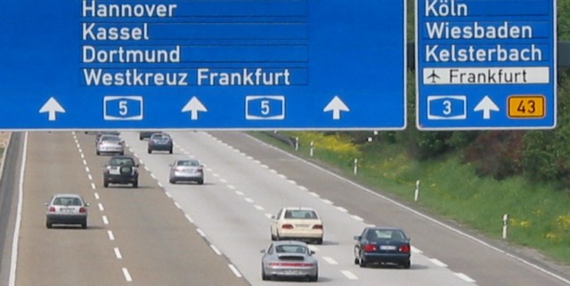 Restrict Autobahns to 120km/H: German Opposition Leader