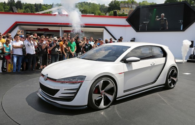 Volkswagen Golf GTI Design Vision Concept Revealed_4