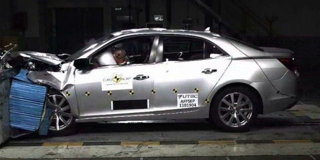 Holden Malibu Earns Five-Star Ancap Rating, FIAT Freemont Scores Four