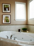 Soaking Tubs for Small Bathrooms_15