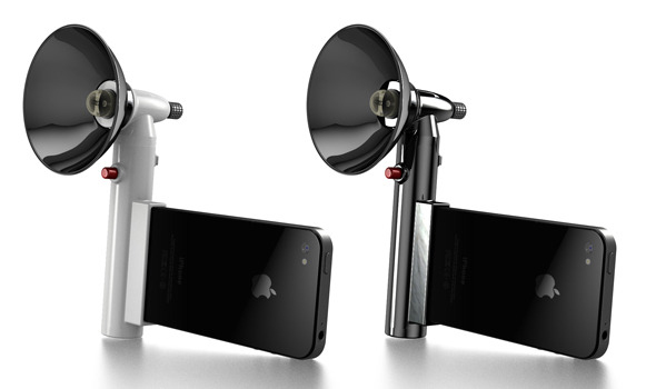 The Paparazzo Light Adds Professional Flash to Your Iphone_5