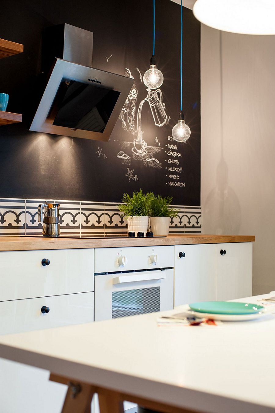 Affordable Apartment Makeover Relies on Inspired Custom Solutions_10