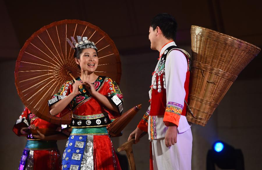 The 4th Ethnic Groups Opera Show Kicks off in Beijing_1